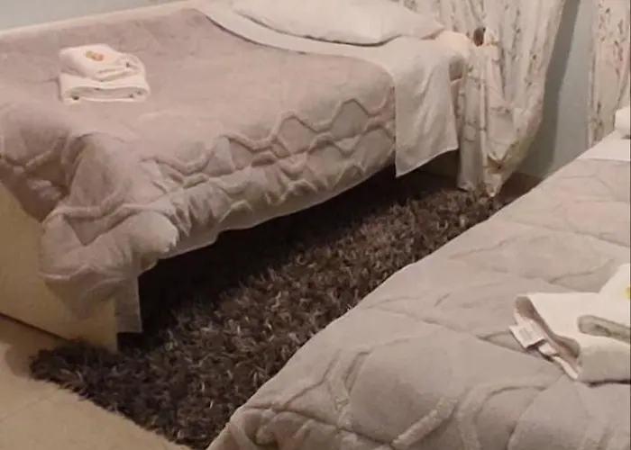 Modern Gorgeous 2 Bd Escape In *