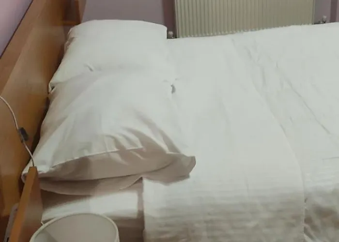 Apartment Modern Gorgeous 2 Bd Escape In *