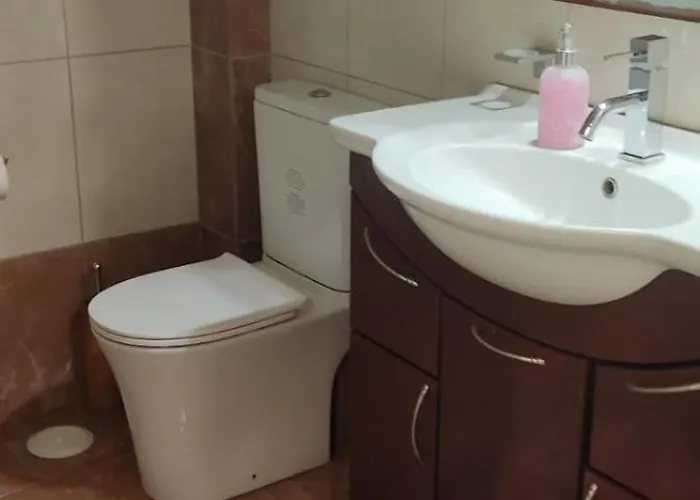 Modern Gorgeous 2 Bd Escape In Volos