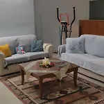 Modern Gorgeous 2 Bd Escape In