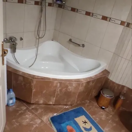 Modern Gorgeous 2 Bd Escape In