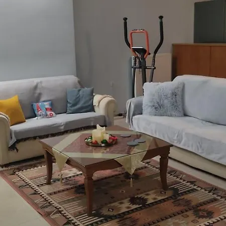 Modern Gorgeous 2 Bd Escape In