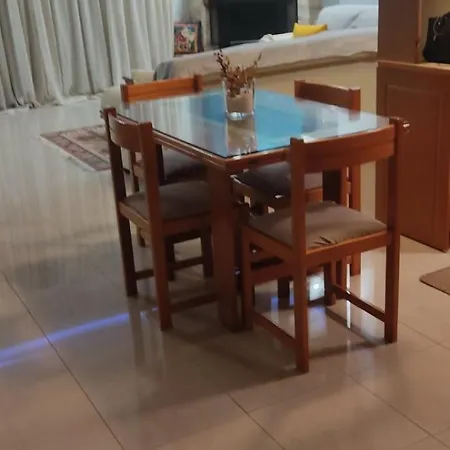 Modern Gorgeous 2 Bd Escape In *